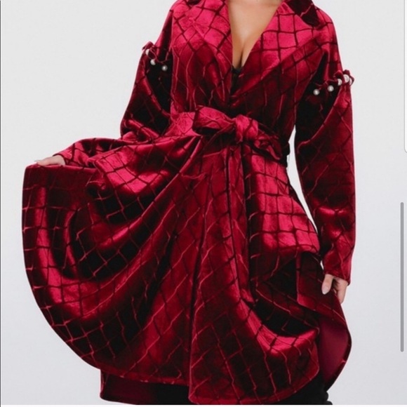 NWT! Elite luxury collection Velour Rich Red Pearl Accents - Picture 3 of 11